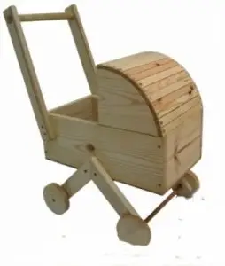 עגלת בובה מעץ